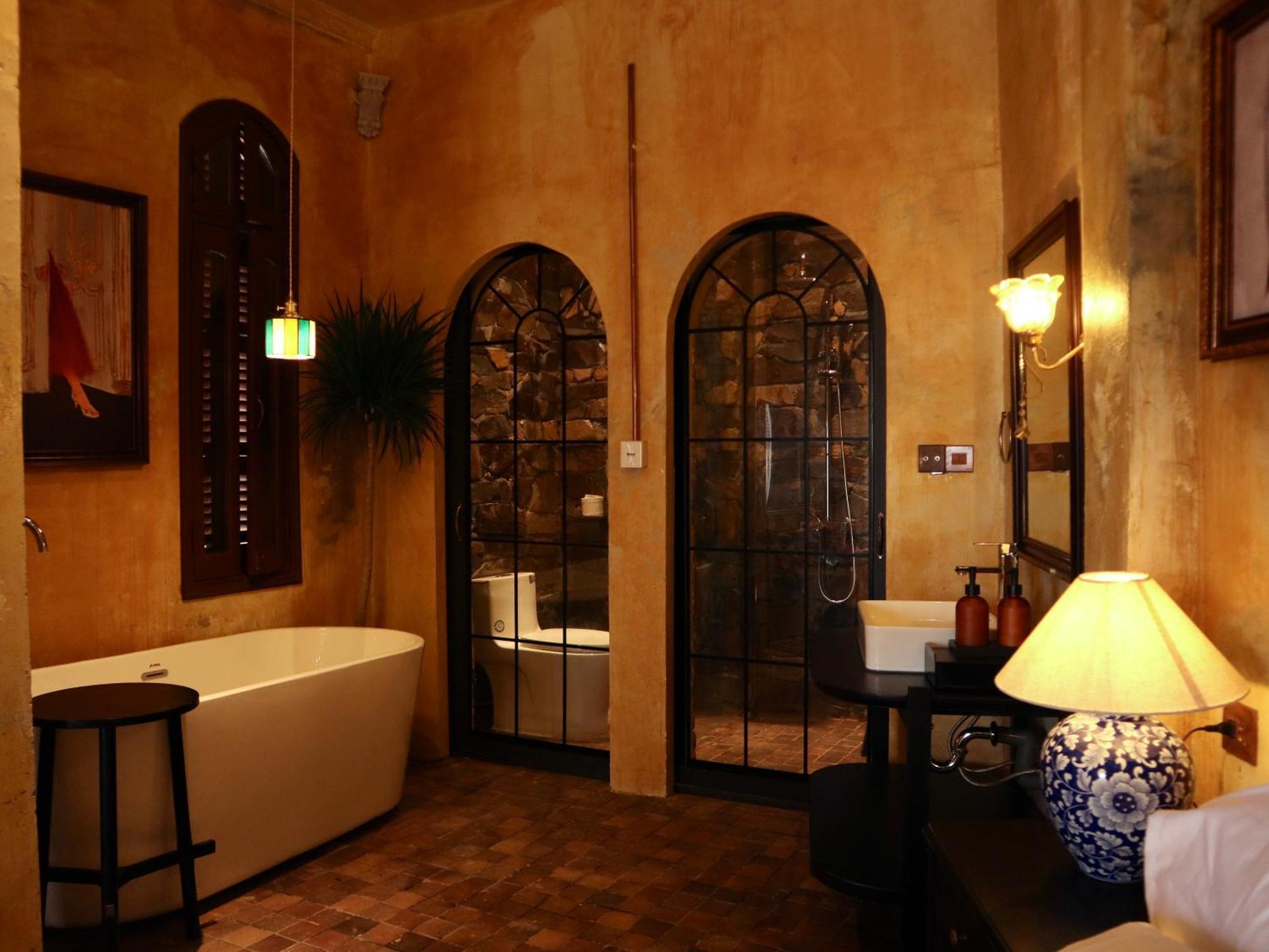 Demo Inn & Ine - Poetic Studio Stay By Atv, Hanoi